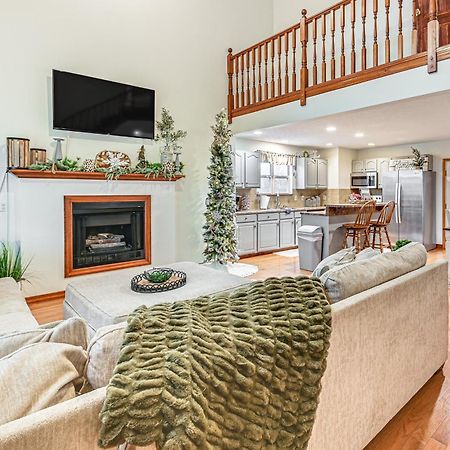 Williamstown Gem With Private Pool And Hot Tub!ヴィラ エクステリア 写真