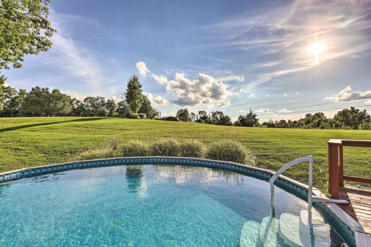 Williamstown Gem With Private Pool And Hot Tub!ヴィラ エクステリア 写真
